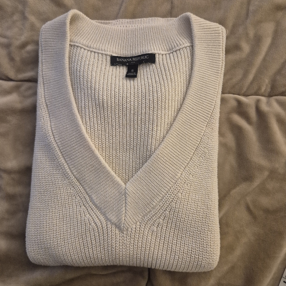 Banana Republic | Sweater Vest